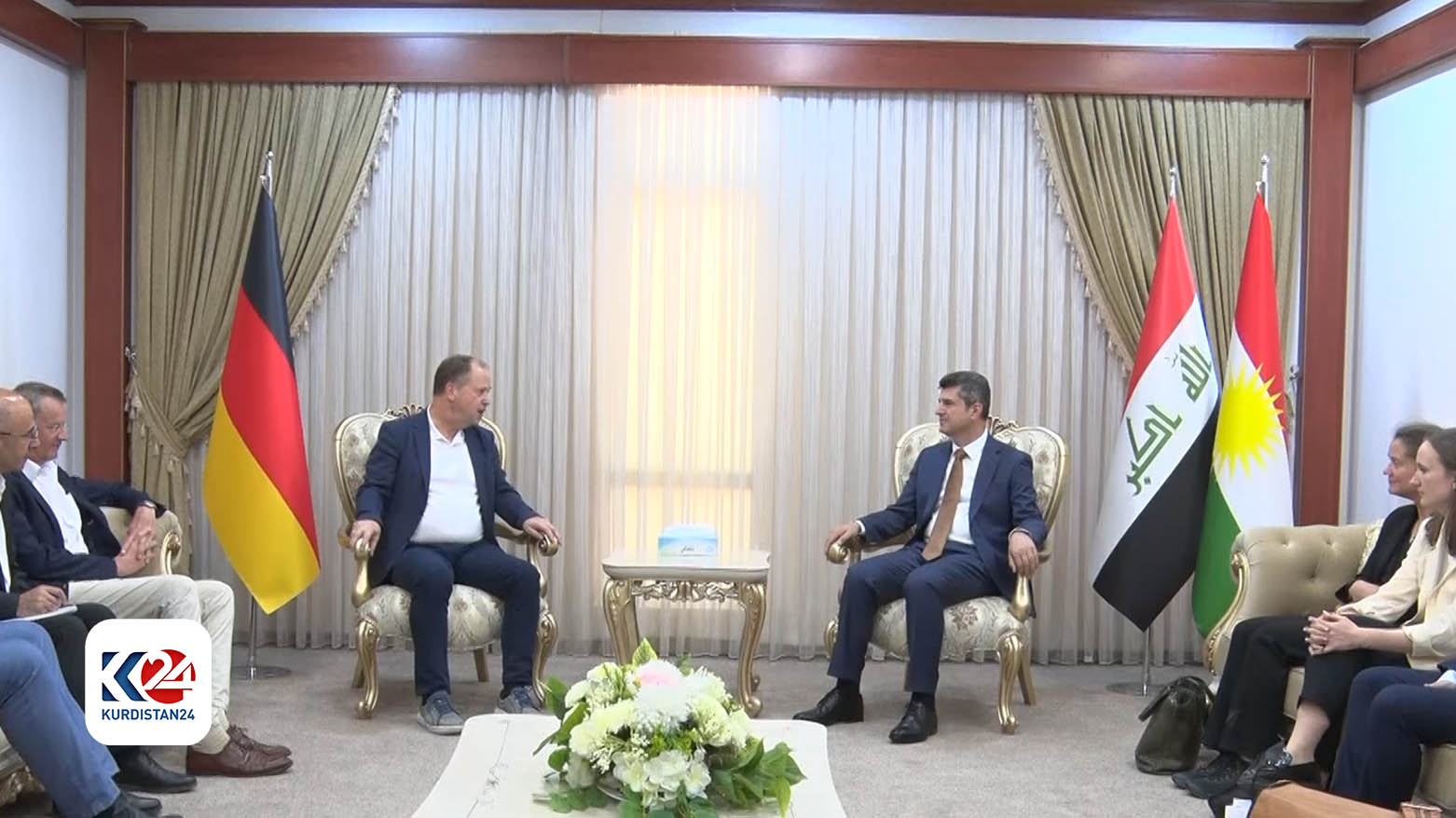 Duhok Governor Germanys Special Representative for Migration Agreements discuss refugee issues