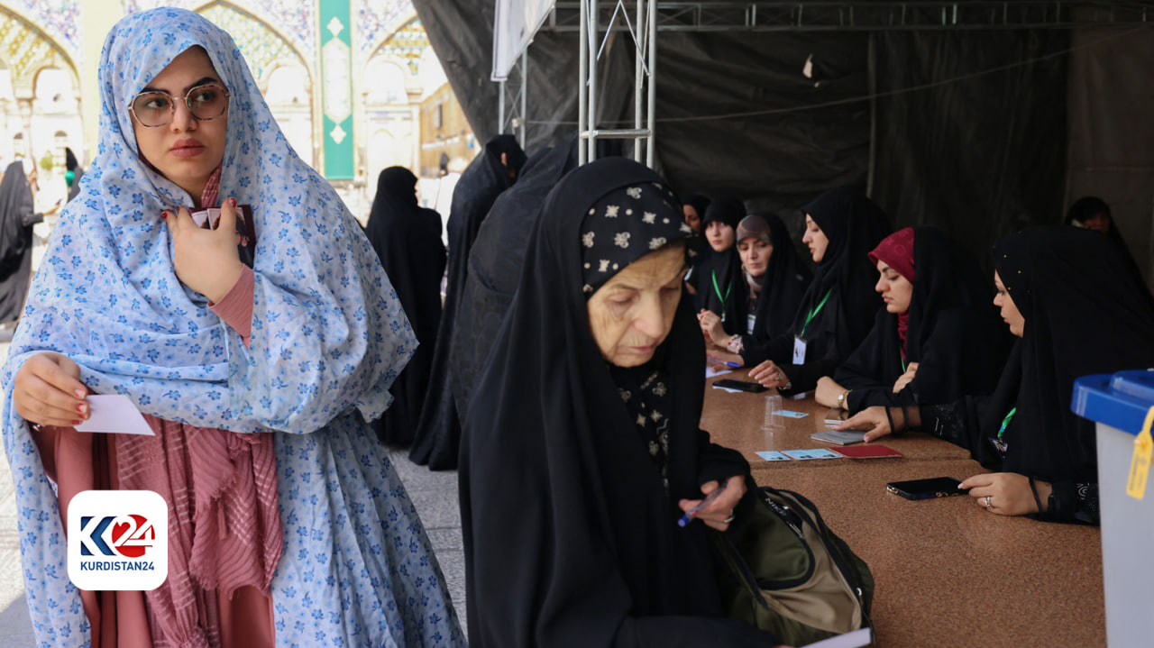 زنان ایرانی در مرکز رای‌گیری - عکس: ای اف پی