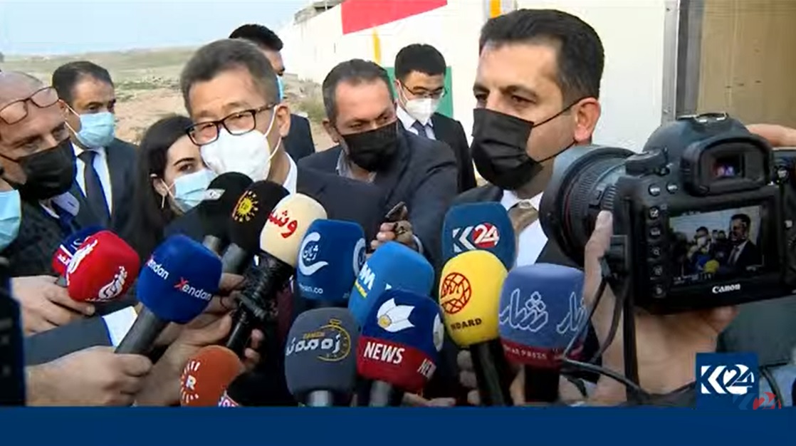 Sağlık Bakanı Saman Berzinci, Çin’in Erbil Başkonsolosu Ni Ruchi ile basın mensuplarının sorularını yanıtladı