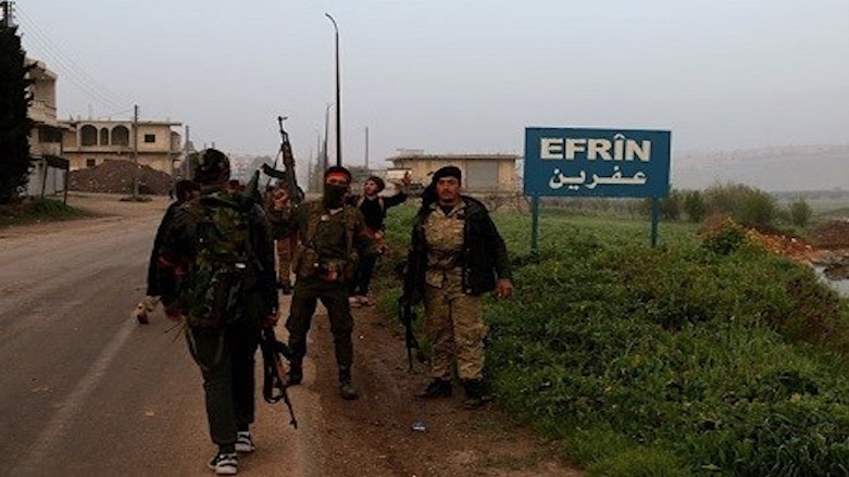 Çekdarên ser bi Tirkiyê ve 2 kes ji gundekî Efrînê revandin