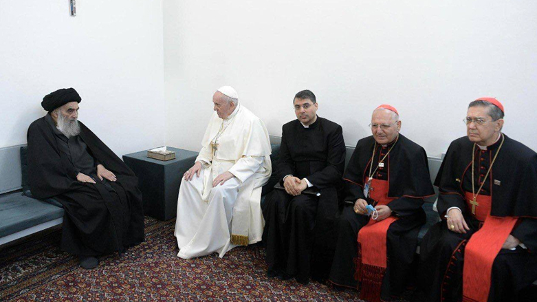 البابا فرنسيس مع السيستاني - صورة: مكتب المرجعية الشيعية في النجف