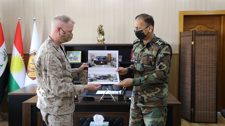 جمال ایمنیکی، رئیس ستاد وزارت پِشمَرگَ‌ و رایان ریدوت، فرمانده کمیساریای عالی ائتلاف بین المللی ضد داعش