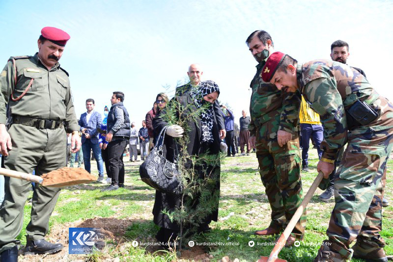 &Ccedil;andina şitl&ecirc;n daran