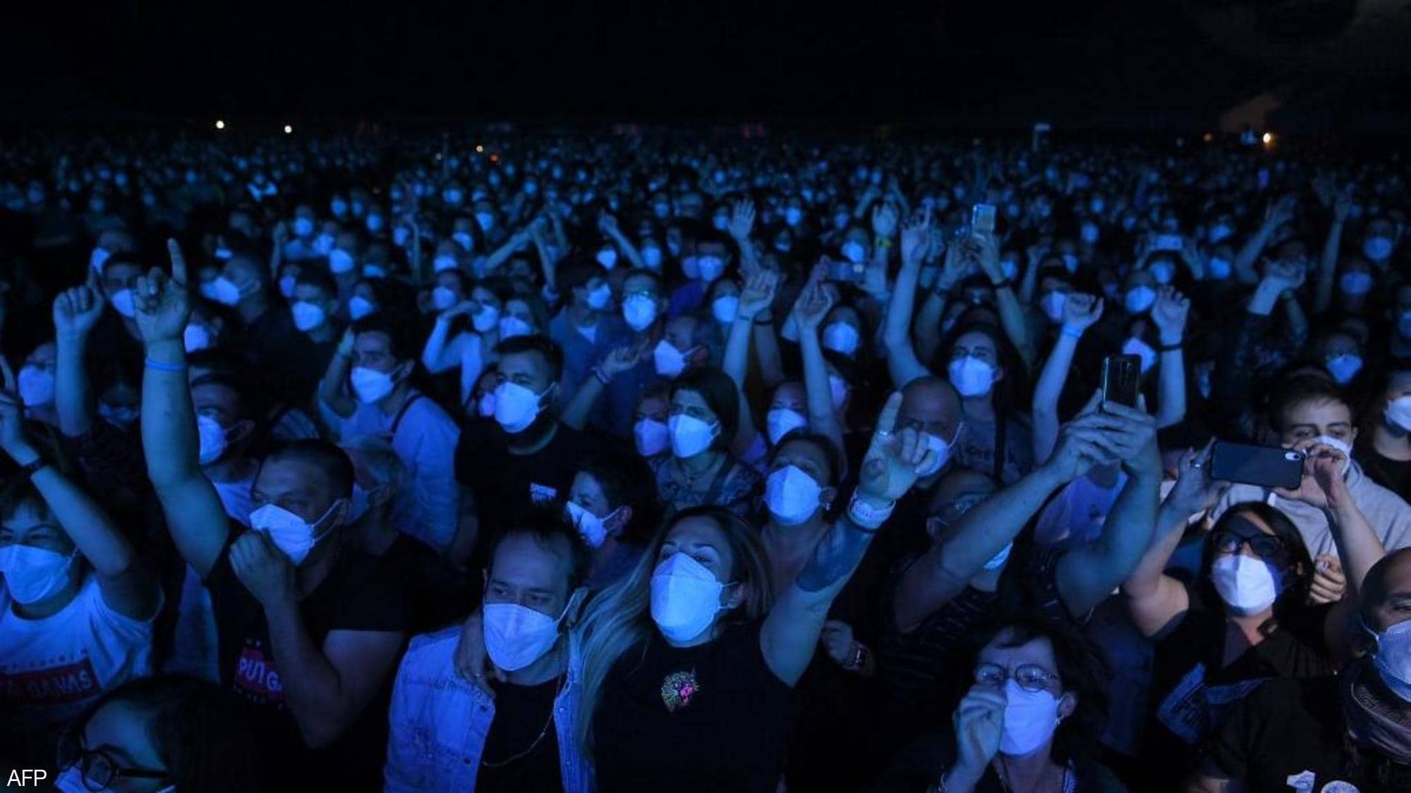 به&zwnj;بێ ره&zwnj;چاوكردنی دووركه&zwnj;وتنه&zwnj;وه&zwnj;ی كۆمه&zwnj;ڵایه&zwnj;تی به&zwnj;شداری ئاهه&zwnj;نگه&zwnj;كه&zwnj;یان كرد