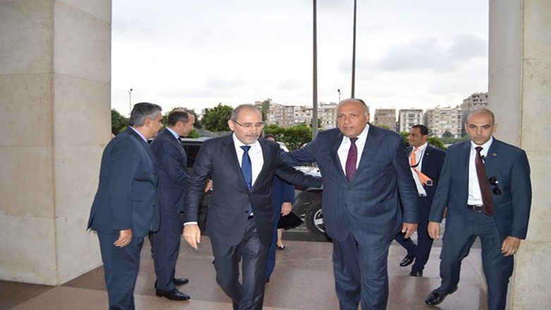 سامح شوكری، وه‌زیری ده‌ره‌وه‌ی میسر و ئه‌یمه‌ن سه‌فه‌دی، وه‌زیری ده‌ره‌وه‌ی ئوردن