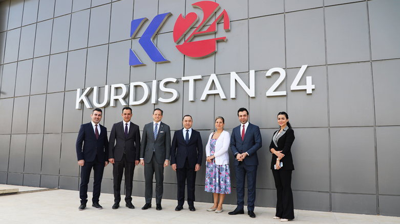 US Consul General to Erbil Robert Palladino, visiting Kurdistan 24 headquarters, Feb. 28, 2022. (Photo: Kurdistan 24)
