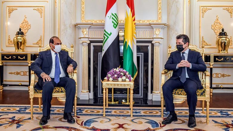 PM Masrour Barzani (right) during his meeting with Iraqi Minister of Transportation Nasser Hussein al-Shibli, March 3, 2022. (Photo: KRG)