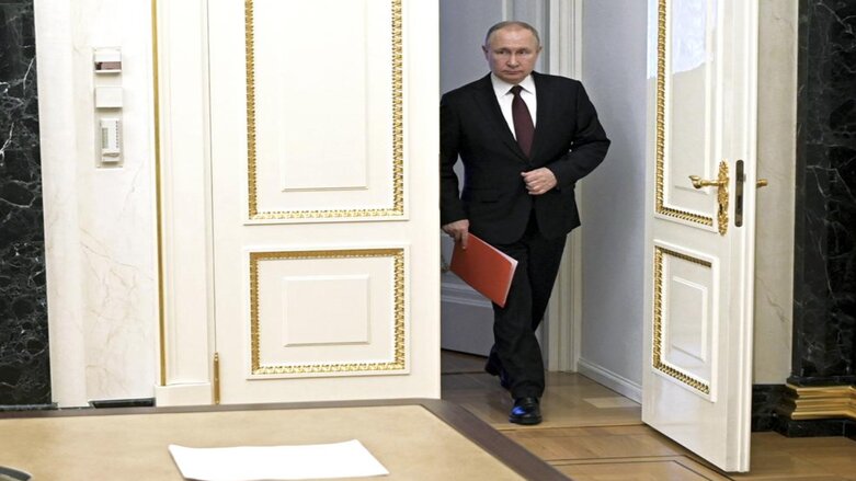 Russian President Vladimir Putin enters a hall to chair a Security Council meeting in Moscow, Russia, on Feb. 25, 2022. (Photo: Alexei Nikolsky, Sputnik, Kremlin Pool Photo via AP, File)
