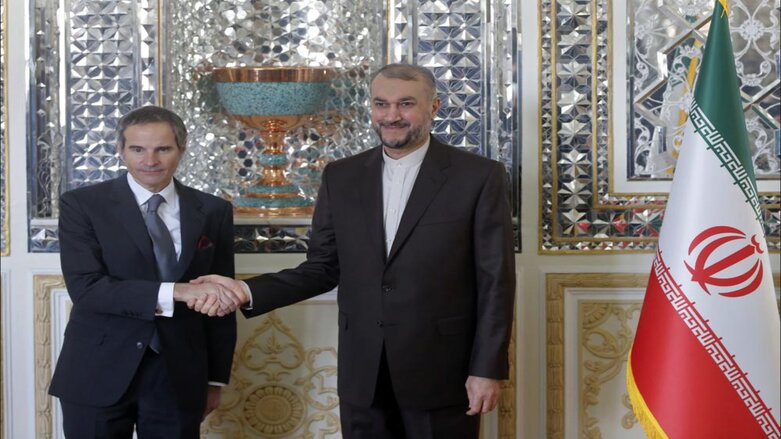 International Atomic Energy Organization, IAEA, Director General Rafael Mariano Grossi, left, and Iran's Foreign Minister Hossein Amirabdollahian shake hands prior to their meeting in Tehran, Saturday, March 5, 2022 (Photo: AP)