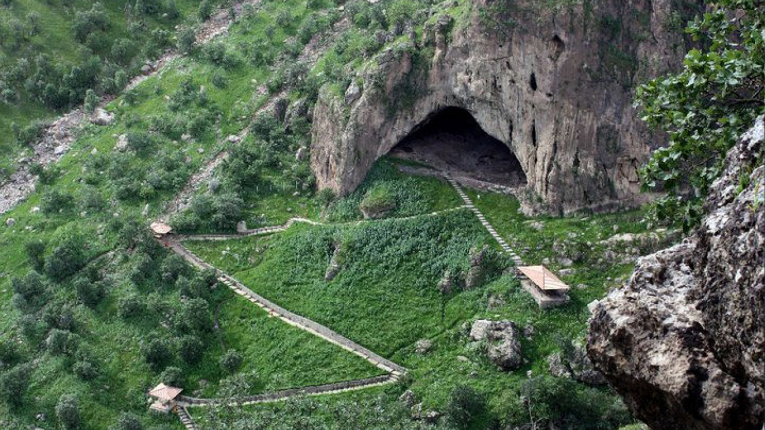 ئەشکەوتی شانەدەر کە مێژوویەکەی بۆ ٨٠ هەزار ساڵ لەمەوپێش دەگەڕێتەوە، بەڵام چۆلە لە گەشتیار 