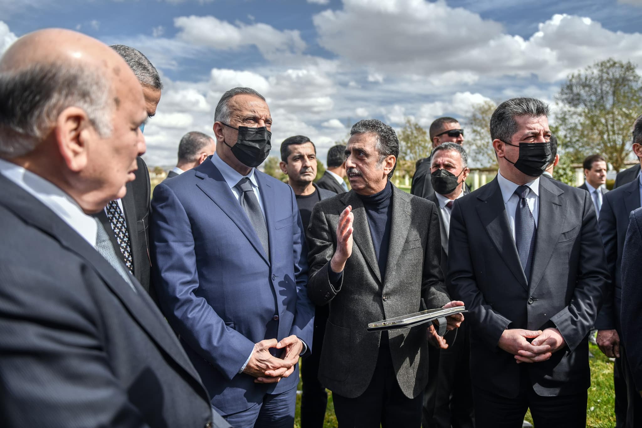 Sheikh Baz, the owner of one of the civilian residences impacted by Iran's ballistic missile attack, briefs Iraqi PM Mustafa Al-Kadhimi in Erbil on the damages, March 14, 2022. (Photo: KRG)