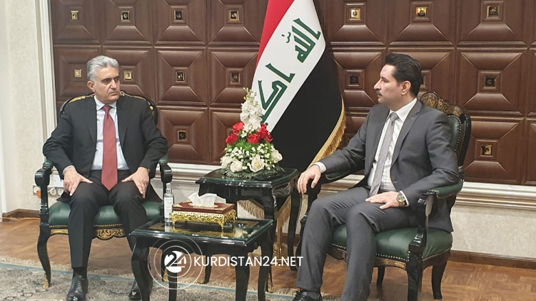 KRG Minister of Interior Rebar Ahmad (left) during a meeting with Second Deputy Iraqi Speaker of Parliament Shakhawan Abdulla (right), March 17, 2022. (Photo: Sheevan Jabary/Kurdistan24)