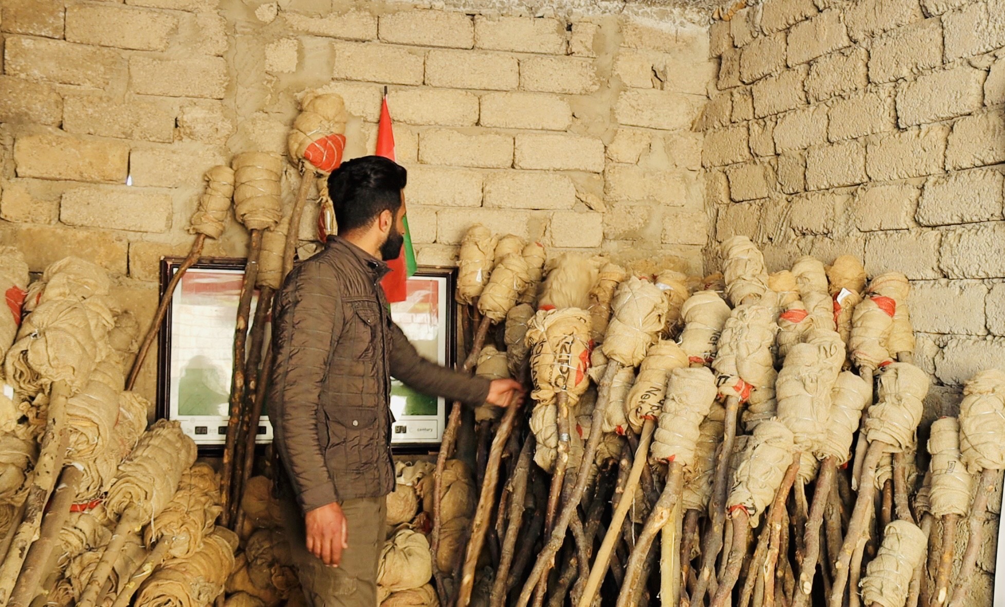 Preparing for Newroz in the Newroz capital Akre, Mar. 16, 2022 (Photo: Kurmanj Nhili)