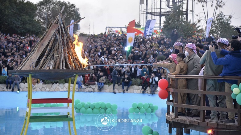 Başkan Barzani’nin katılımıyla Erbil’de coşkulu Newroz kutlaması