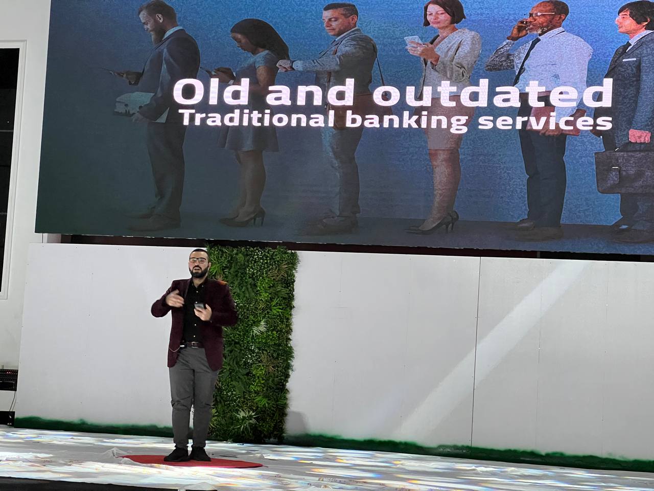 Aland Saifaddin speaking during a rehearsal ahead of his talks at TEDxNishtiman on digital banking. (Photo: Kurdistan24) 