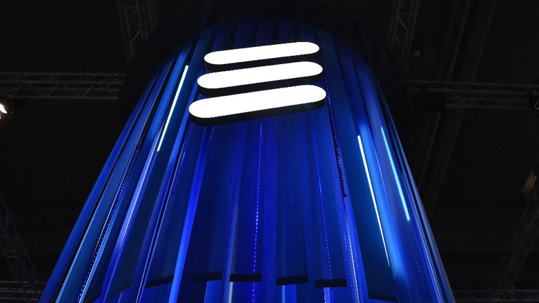 A picture taken on February 28, 2023 shows the Swedish telecommunications company Ericsson logo at the Mobile World Congress (MWC) in Barcelona (Photo: Pau BARRENA/AFP)