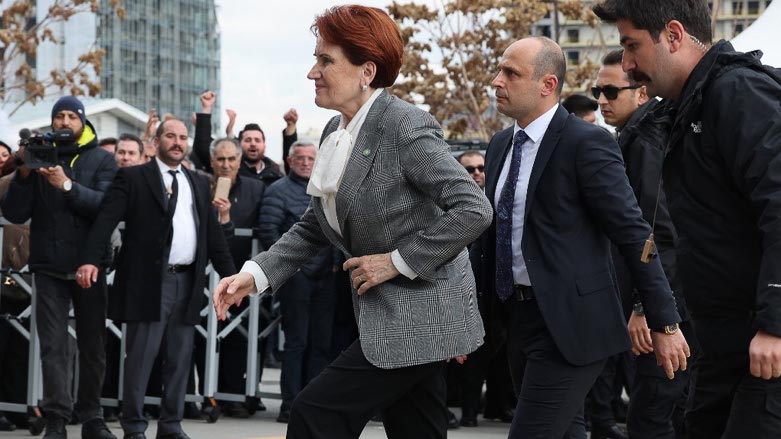 Leader of IYI Party Meral Aksener (L) arrives for a meeting between opposition party leaders in Ankara on March 6, 2023 (Photo: Adem Altan/AFP)