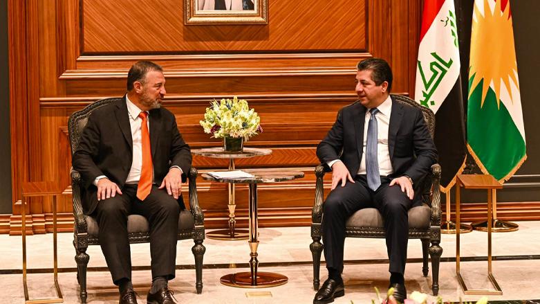 Prime Minister Masrour Barzani (right) during his meeting with Jean-Christophe Carret, the World Bank Country Director for the Middle East Department, March 7, 2023. (Photo: KRG)