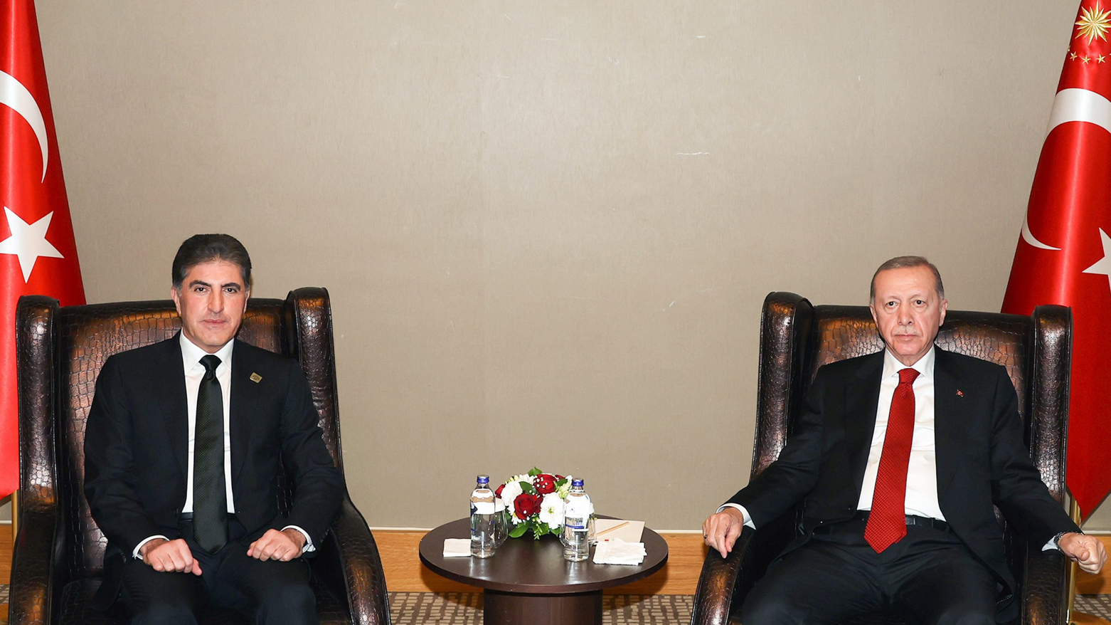 رئيس إقليم كوردستان نيجيرفان بارزاني والرئيس التركي رجب طيب أردوغان