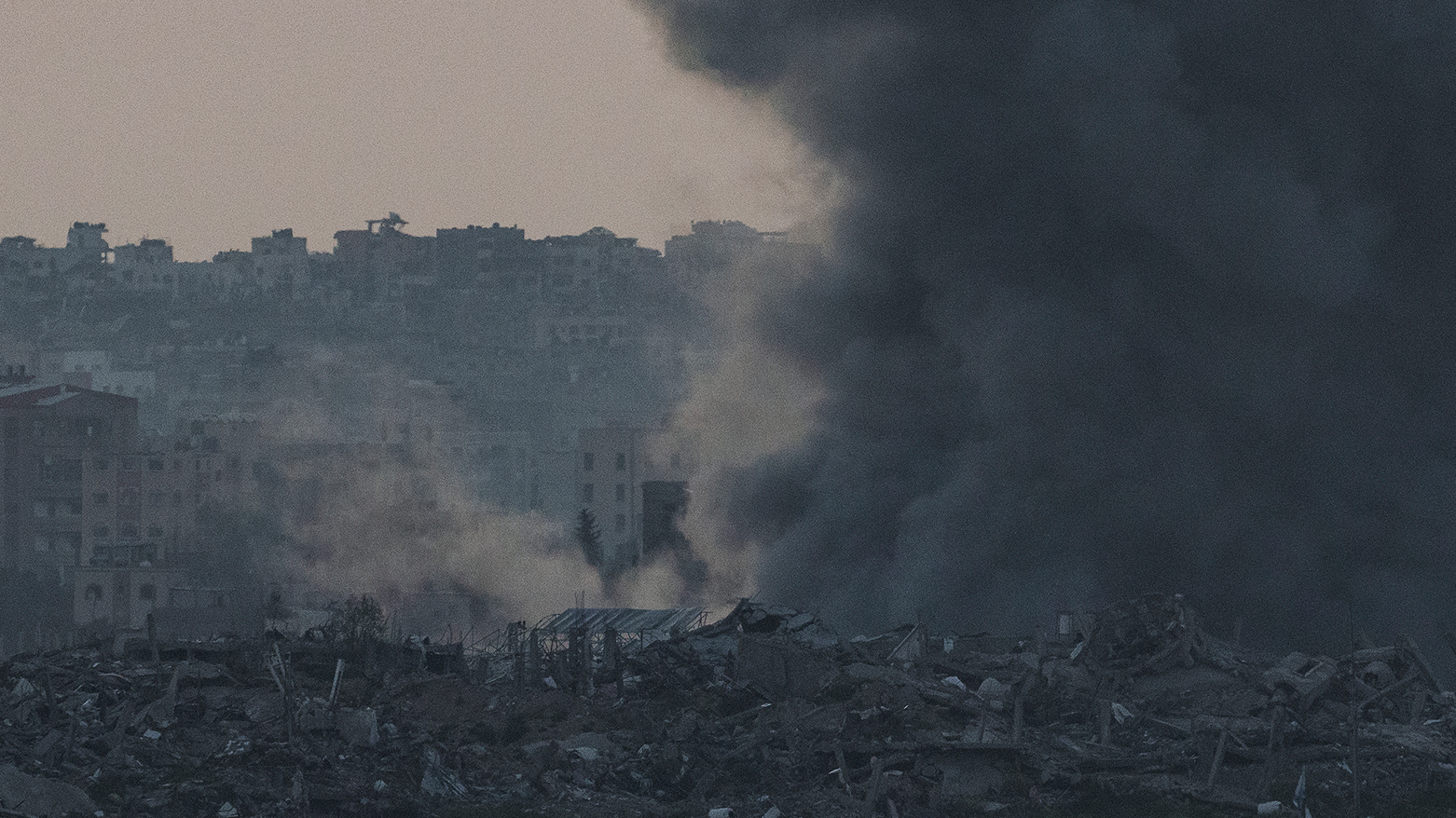 Smoke rises following an explosion in the Gaza Strip, as seen from southern Israel, March 5, 2024. (Photo: AP)