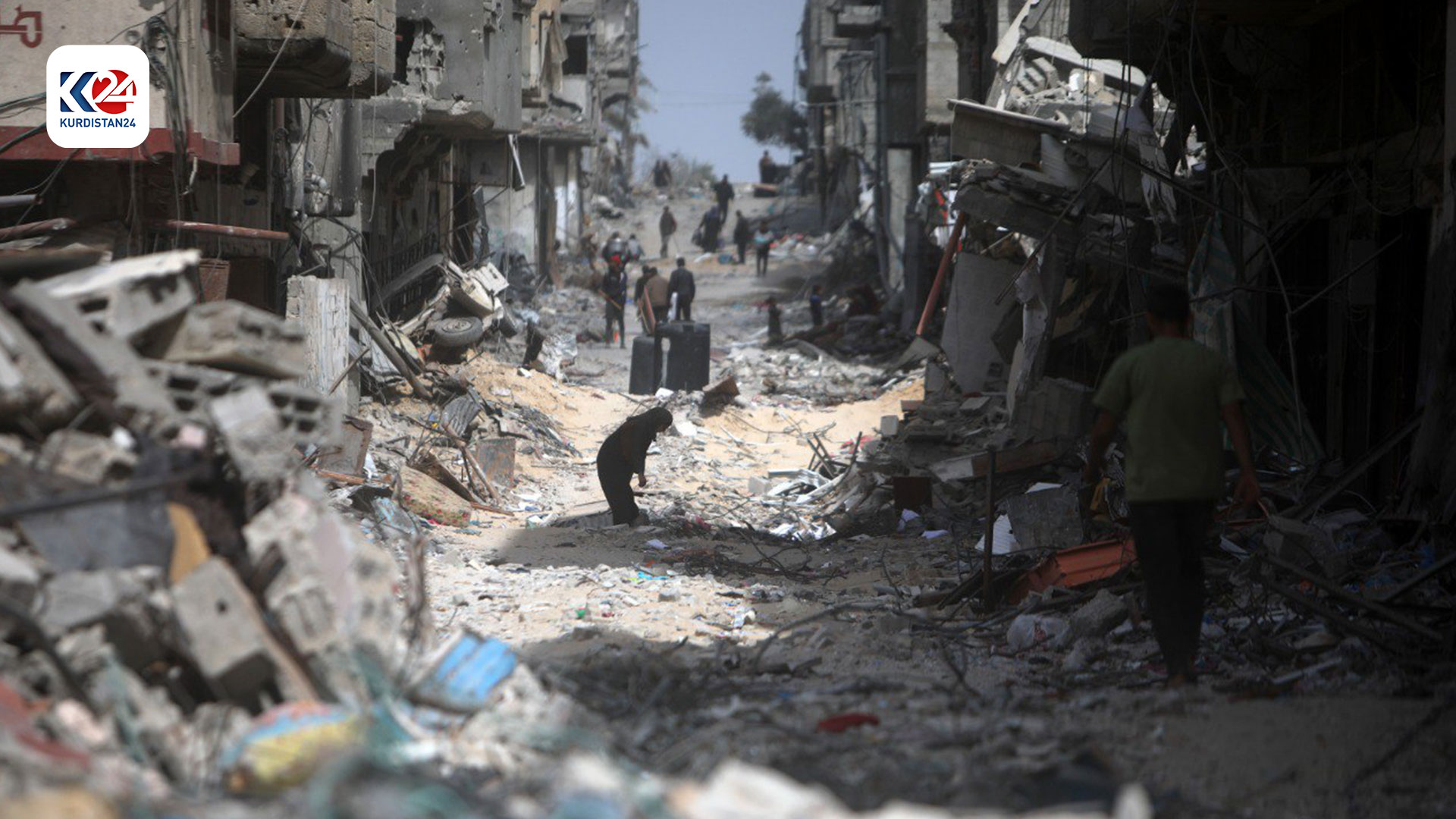 شەڕ لە غەززە بەردەوامە و رۆژانە خەڵک ئاوارە دەبێت (وێنە: AFP)