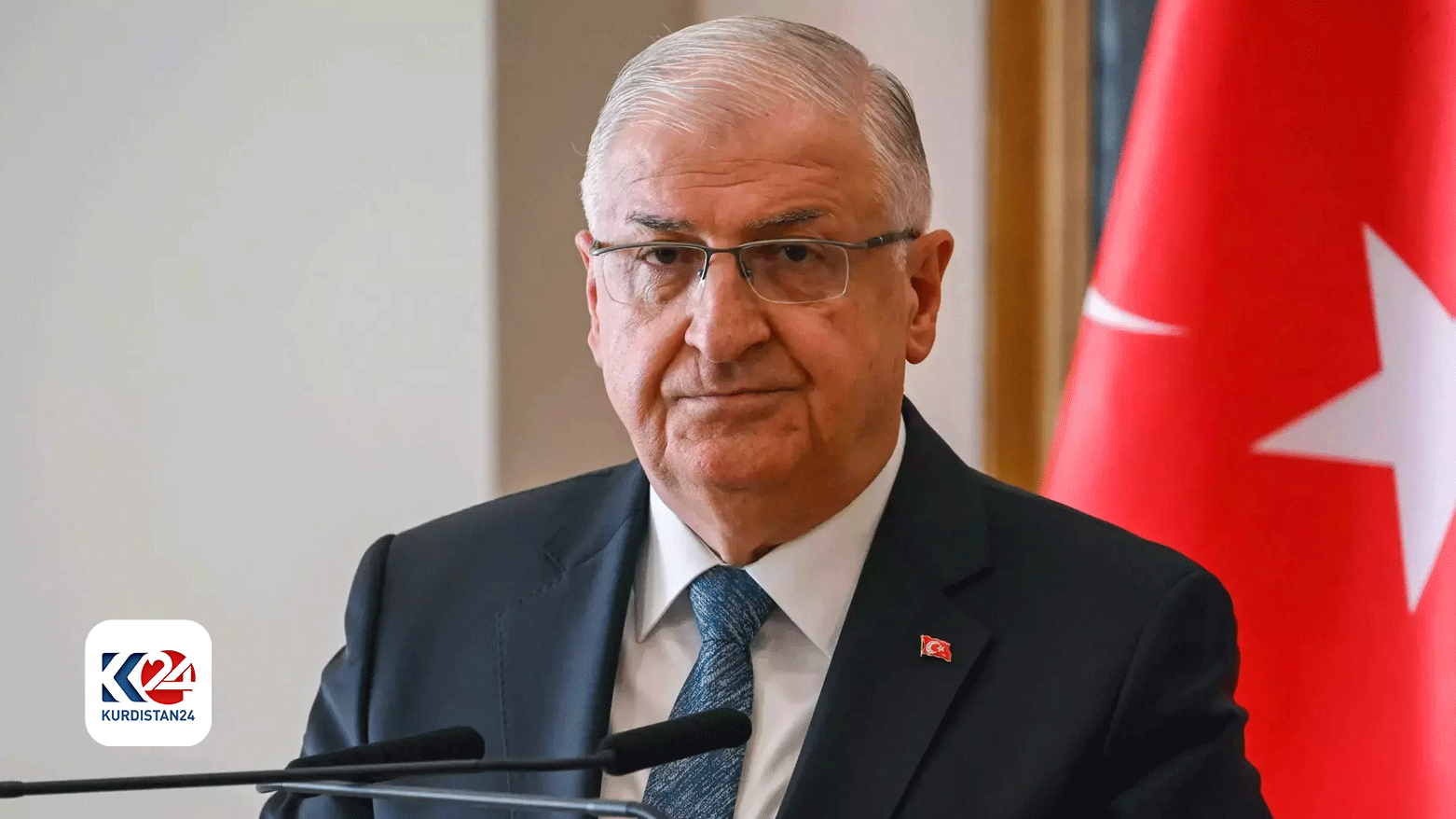 یاشار گولر، وزیر دفاع ترکیه