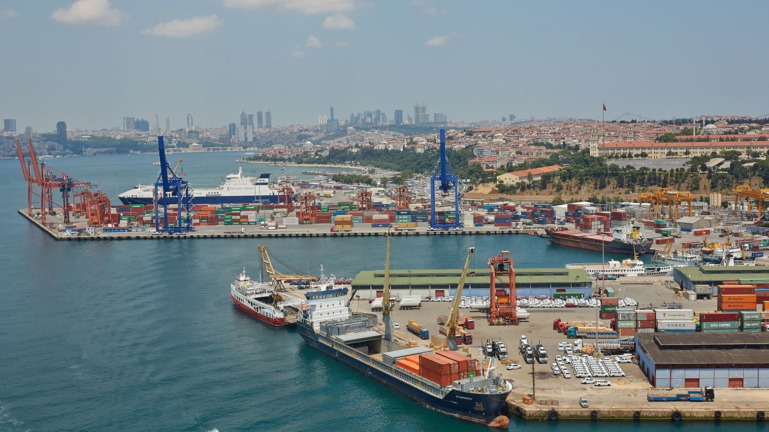 ميناء حيدر باشا في إسطنبول