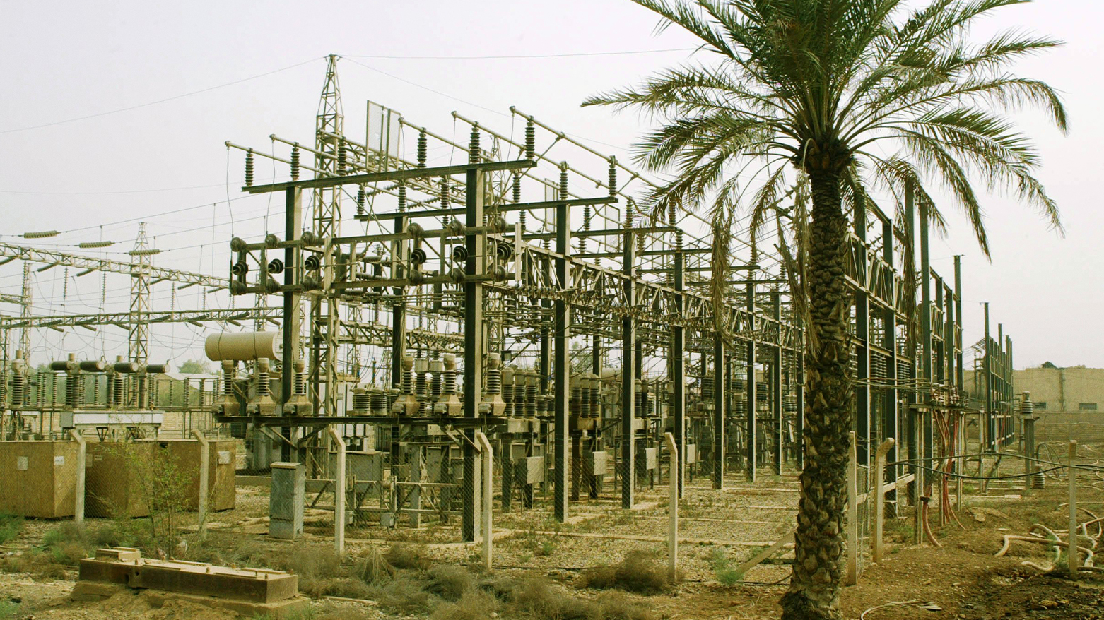 An electrical substation in Baghdad. (Photo: USAID)