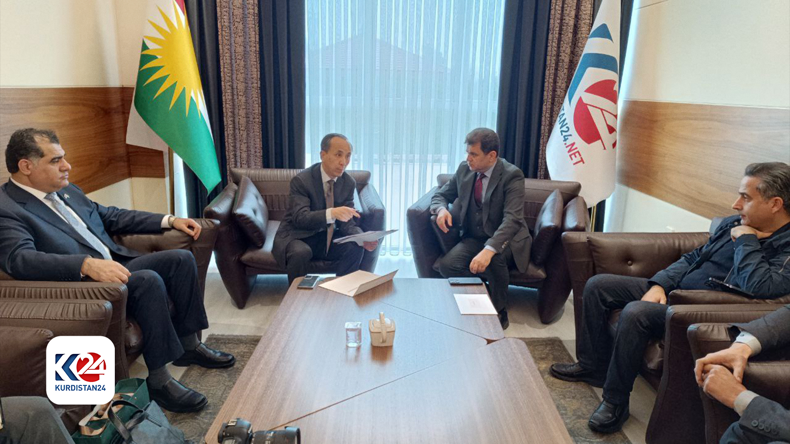 Director General of Kurdistan 24 Media Corporation Mr. Ahmed Zawitey (R) received Mr. Liu Jun (L), the Consul General of the People's Republic of China in Erbil. (Photo: Kurdistan 24)
