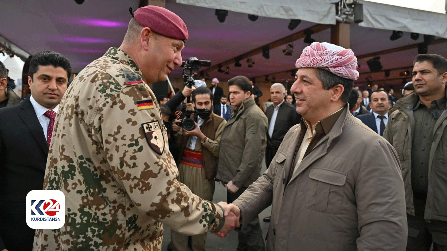 رئيس حكومة إقليم كوردستان مسرور بارزاني يستقبل الضيوف المشاركين في كرنفال عقرة "ئاکرێ"