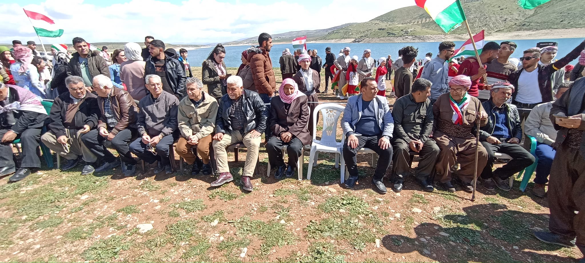 Newroza Efr&icirc;n&ecirc;