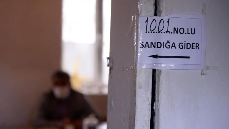 Mahalli idareler seçimleri için sandıklar kuruldu