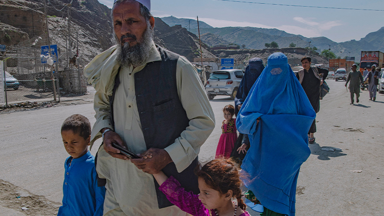 راكردنی خەڵكی ئەفغانستان لە ئەنجامی شەڕی نێوان حكومەت و تاڵیبان