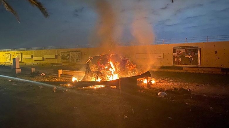اغتيل سليماني والمهندس في ضربة جوية بطائرة من دون طيّار في شارع مطار بغداد في 3 كانون الثاني يناير 2020 - صورة AP