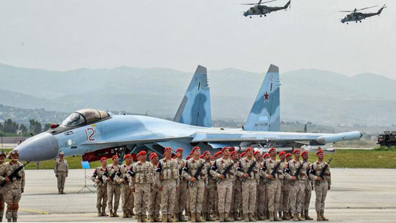 Hmeymim Hava Üssü’ndeki Rus askerleri