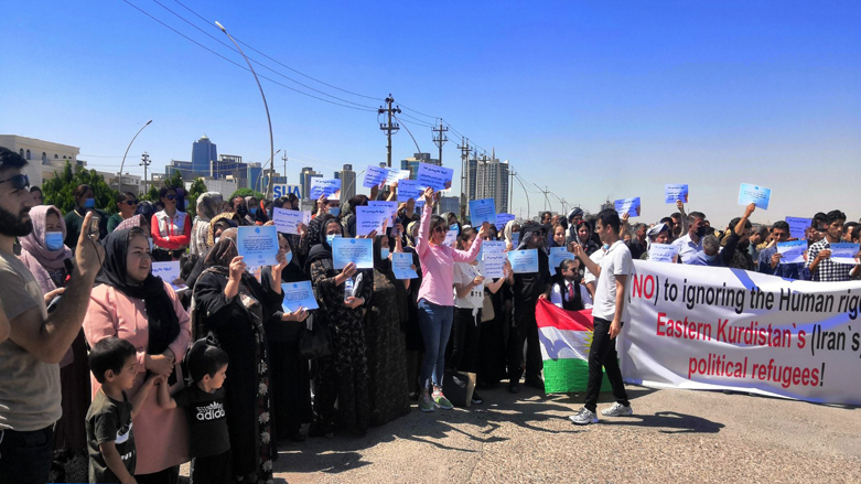 Gathered protestors in front of the UN compound in the Kurdistan Region's capital Erbil, May 20, 2021. (Photo: Nawras Abdulla / Kurdistan 24)