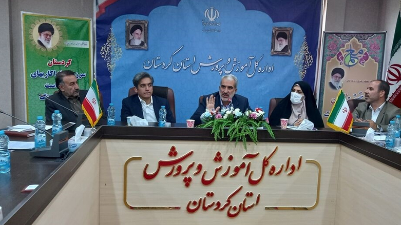 تهدید به اخراج معلمان معترض در استان کوردستان