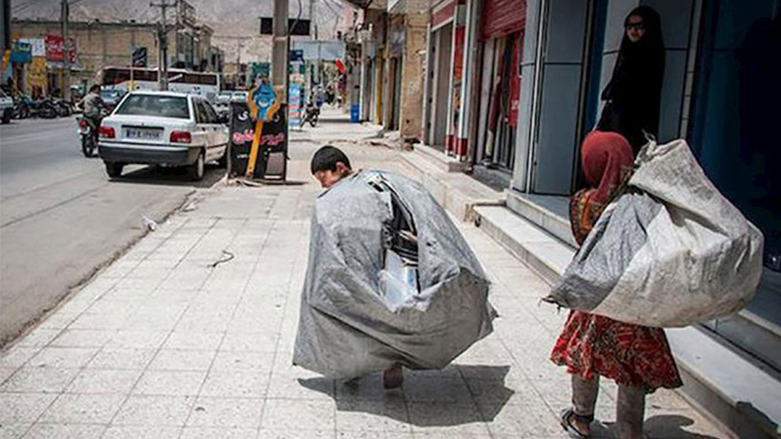 ٩ میلیون خانوار ایرانی زیر خط فقر هستند