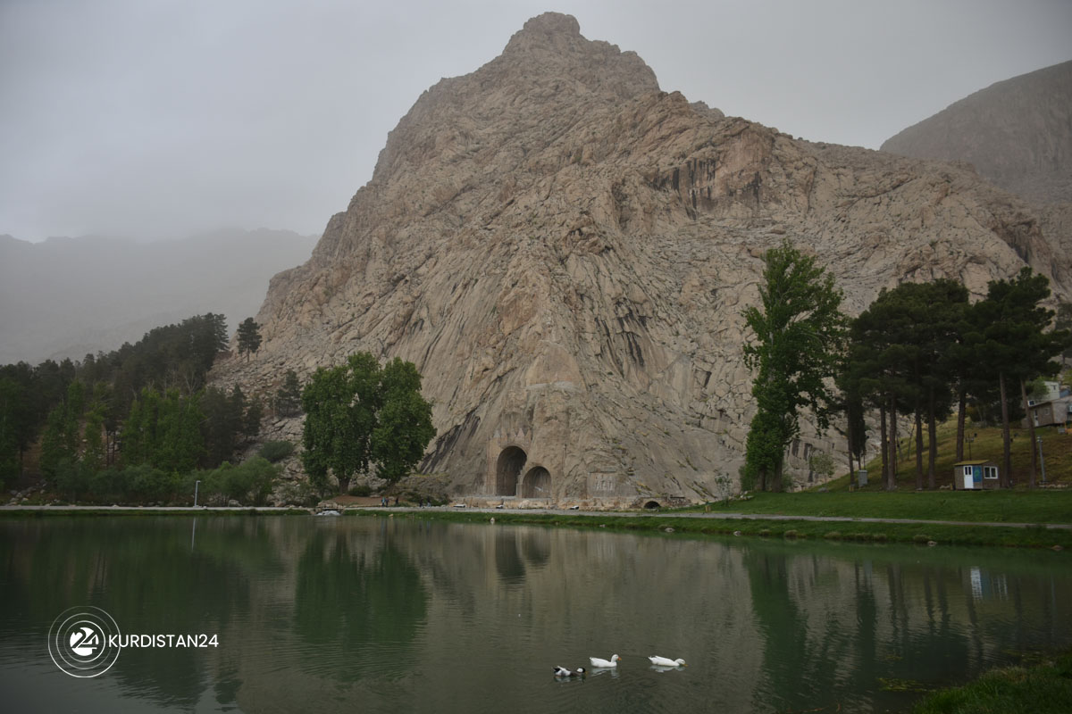 W&ecirc;ne: Sara Cafer&icirc;