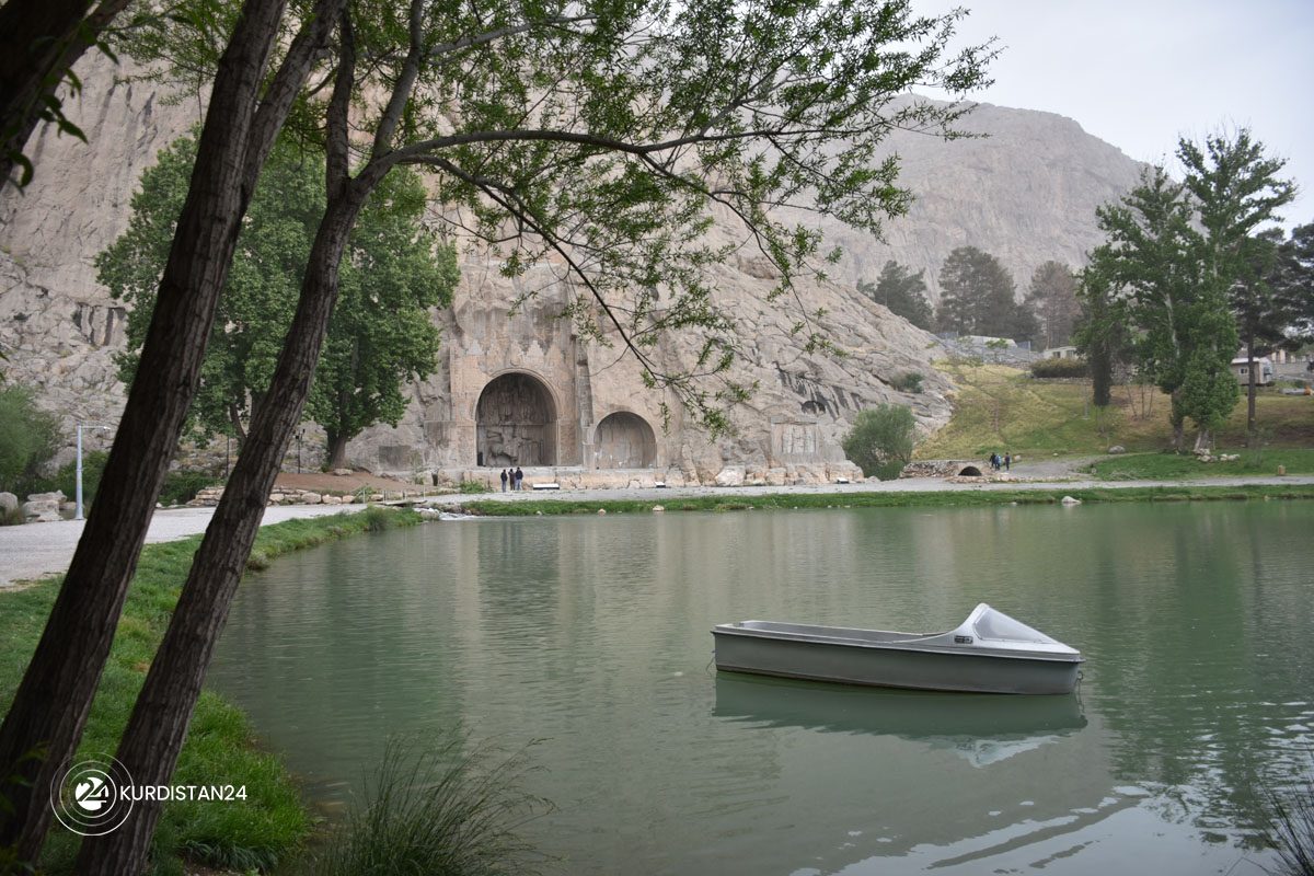 W&ecirc;ne: Sara Cafer&icirc;