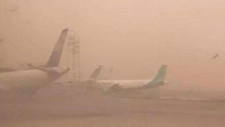 متوقف شدن پروازها در فرودگاه سلیمانیه بر اثر بارش ریزگرد