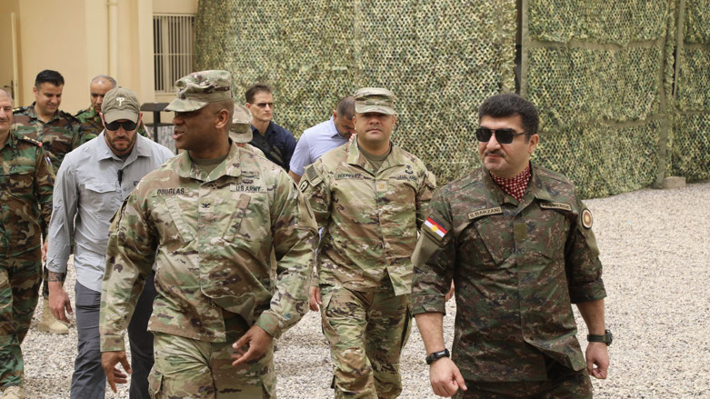 Major General Sirwan Barzani, Commander of Sector 6, welcomed a US military delegation near Makhmour on Monday, May 16, 2022 (Photo: Sirwan Barzani/Twitter)
