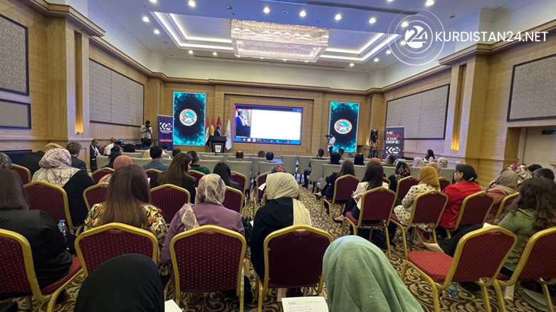 A doctor giving a presentation on cancerology, May 19, 2022. (Photo: Renas A. Saeed/Kurdistan 24)