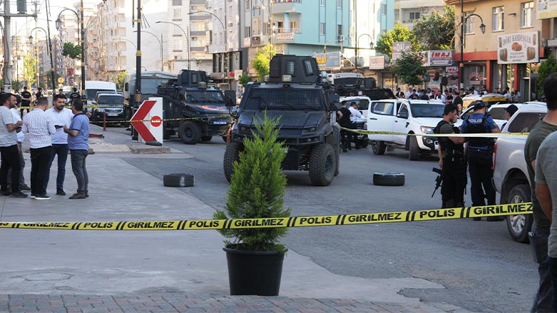 Cizre’de silahlı saldırı: 1 ölü, 1 yaralı
