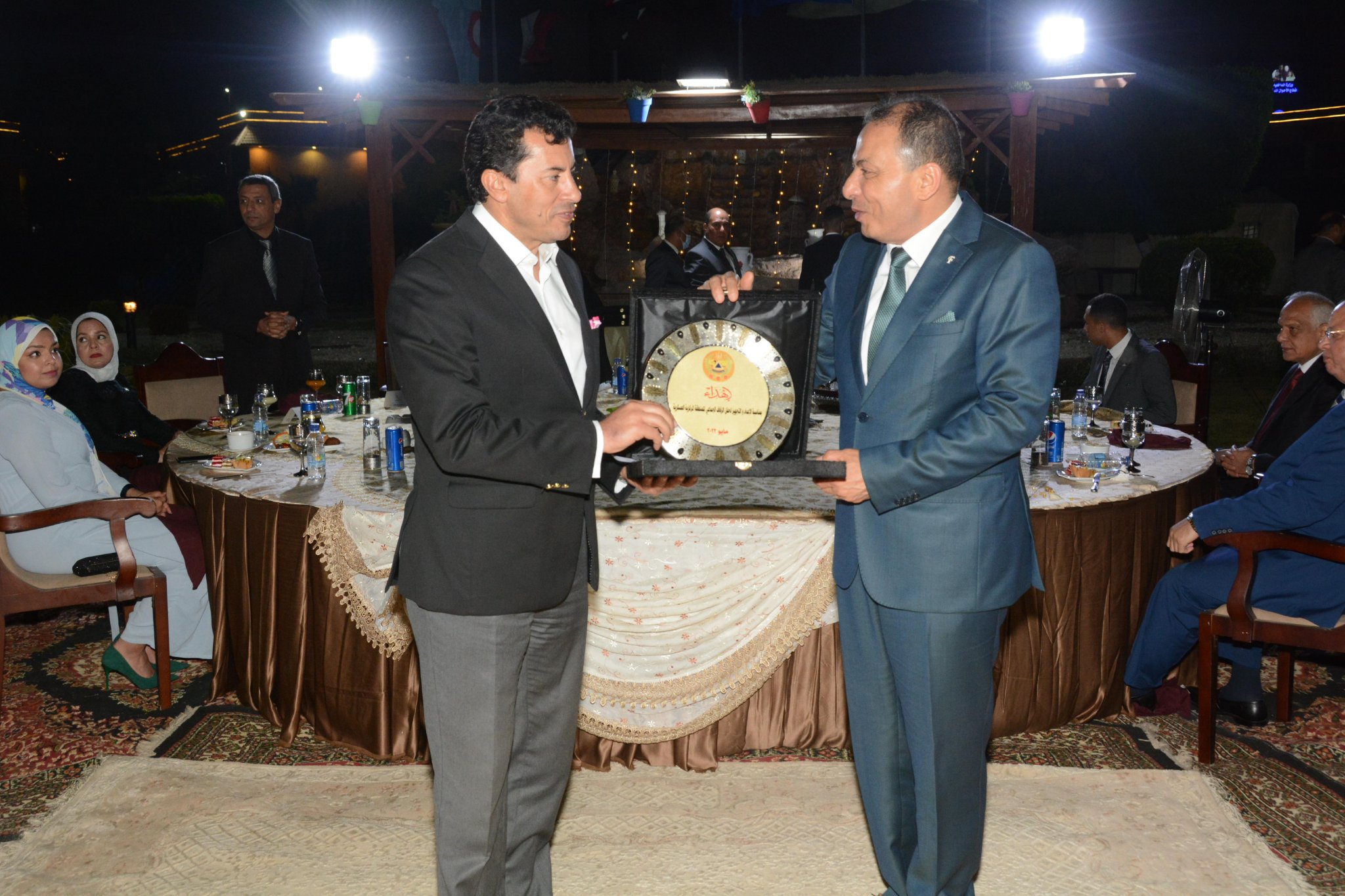 بەشداربووانی ئاهەنگەکە 