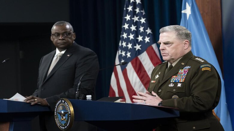 Secretary of Defense Lloyd Austin, left, and Joint Chiefs Chairman Gen. Mark Milley, speak with reporters after a virtual meeting of the Ukraine Defense Contact Group, May 23, 2022 (Photo: Alex Brandon/AP)