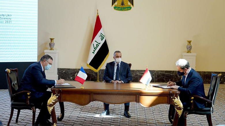امضای توافق‌نامه بین دولت عراق و شرکت توتال فرانسه با حضور نخست‌وزیر مصطفی کاظمی