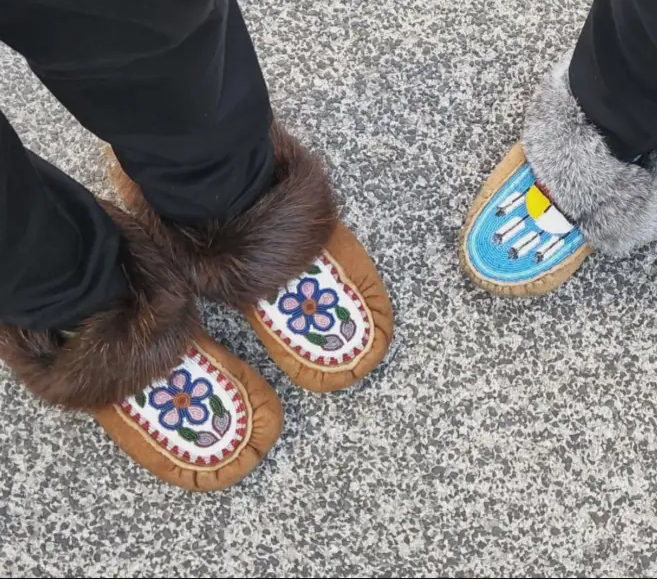 پێڵاوی جۆری moccasins