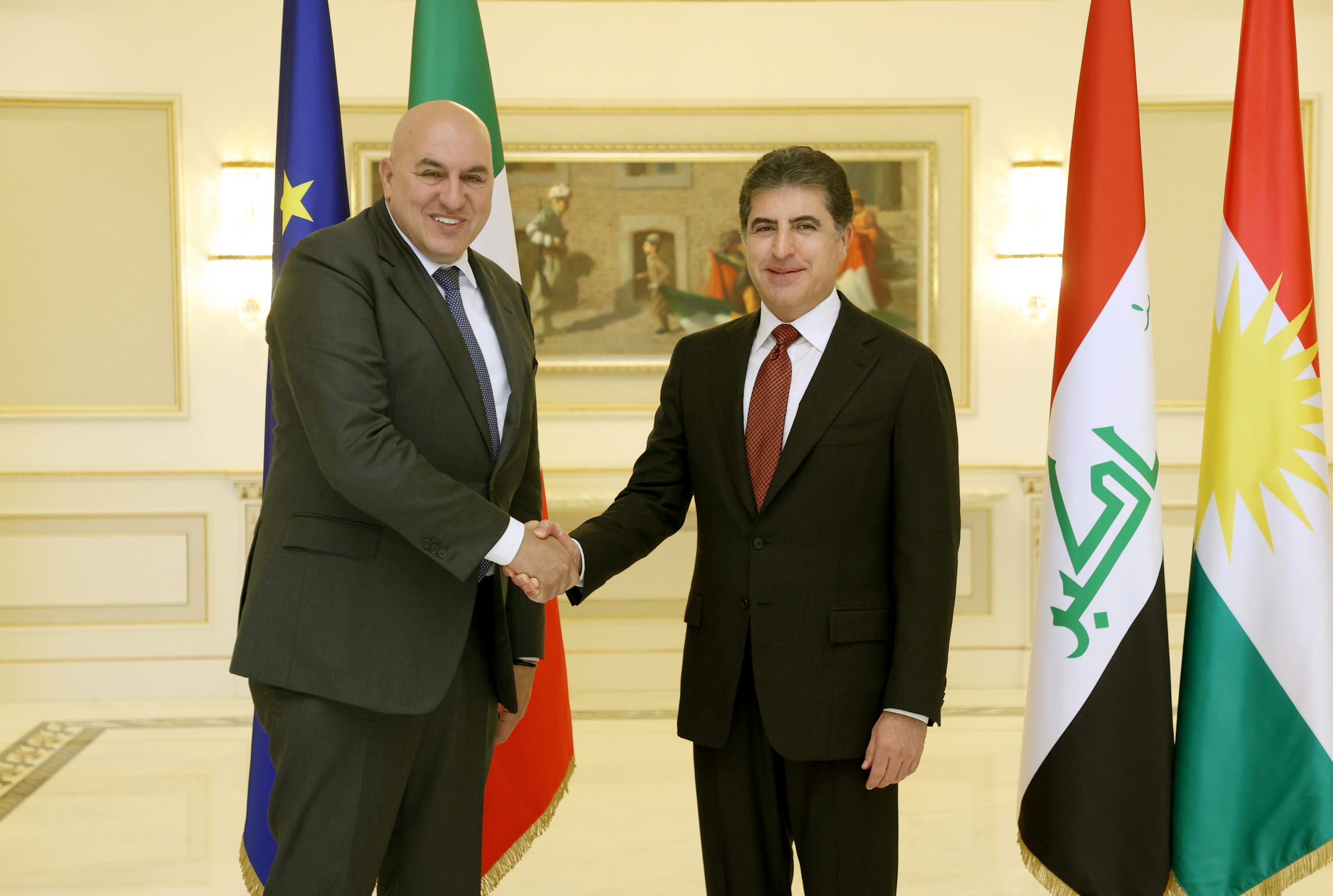 Kurdistan Region President Nechirvan Barzani (right) shaking hands with Italian Minister of Defense Guido Crosetto in Erbil, May 3, 2023. (Photo: Kurdistan Region Presidency)