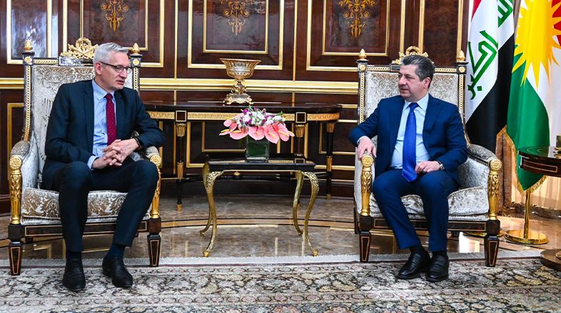 Kurdistan Region Prime Minister Masrour Barzani (right) during his meeting with outgoing German Ambassador to Iraq Martin Jaegar, May 4, 2023. (Photo: KRG)